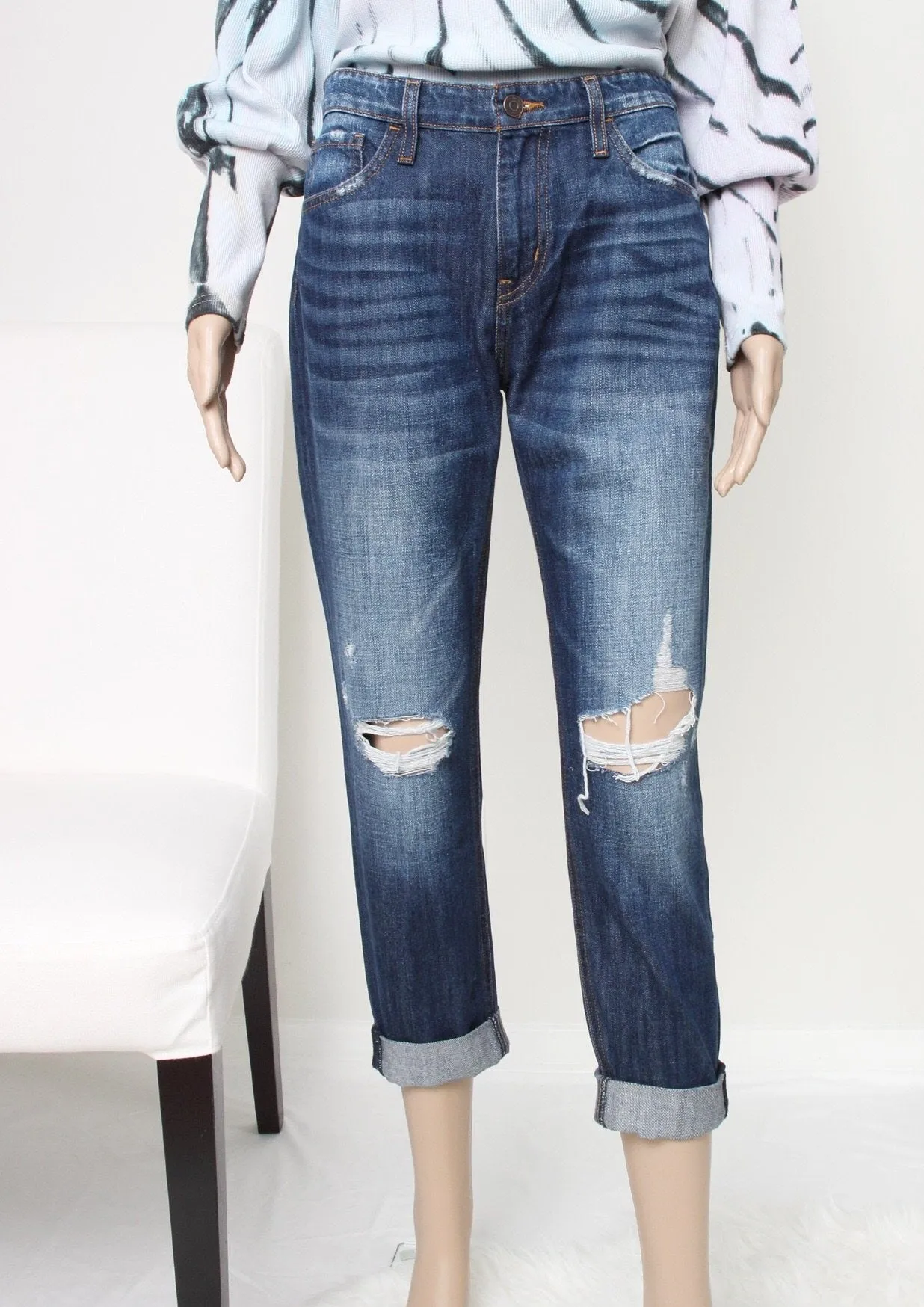 distressed hirise mom jean - fm