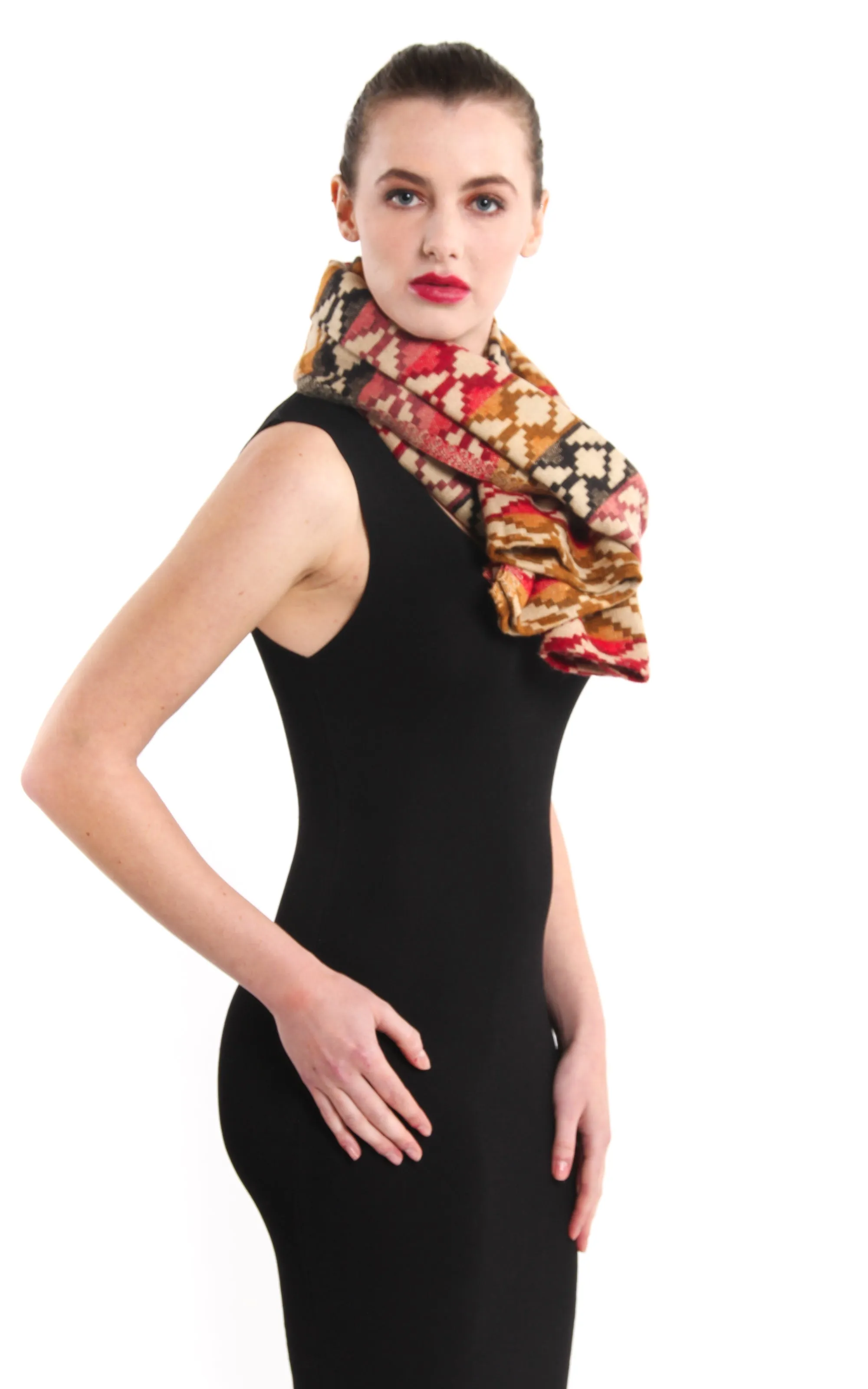 Yuna Tulip Shawl (TS24)